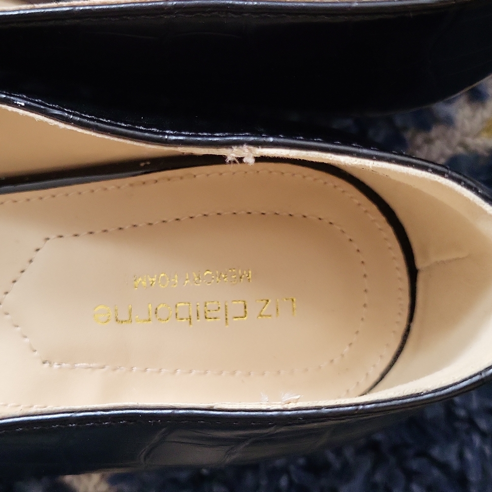 Shoes - Picture 4 of 13